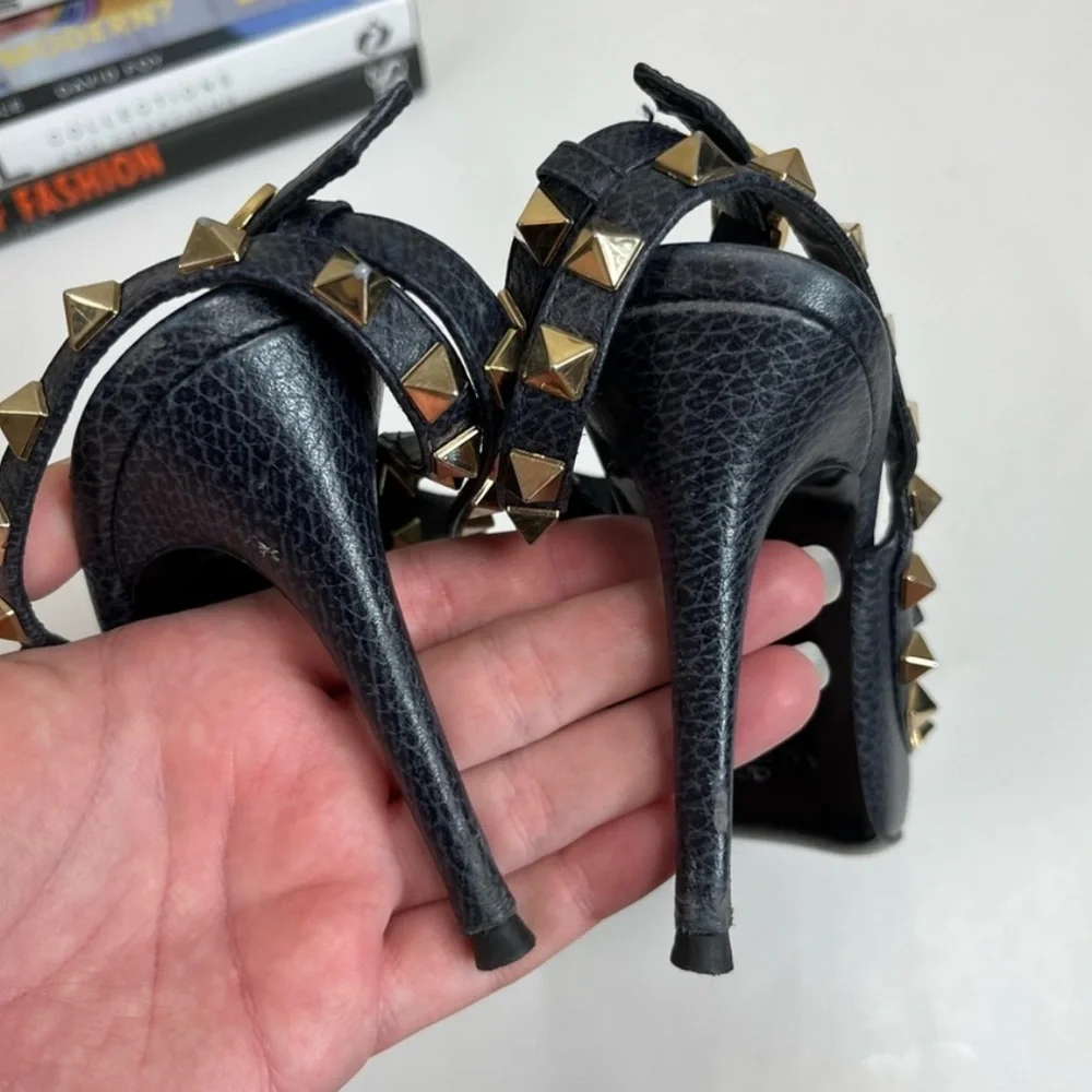 Valentino Garavani Rockstud Heels Ankle Strap Pumps